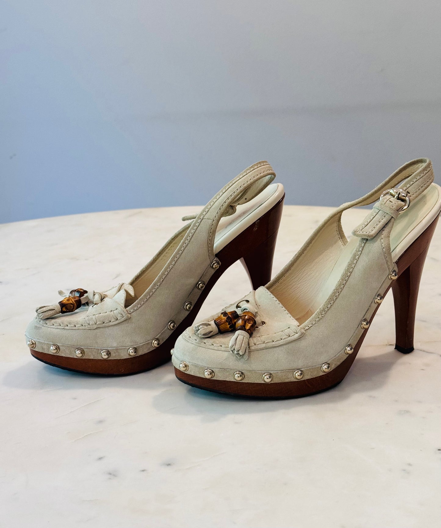 Vintage Gucci Beige Suede Bamboo Tassel Loafer Slingback Heels