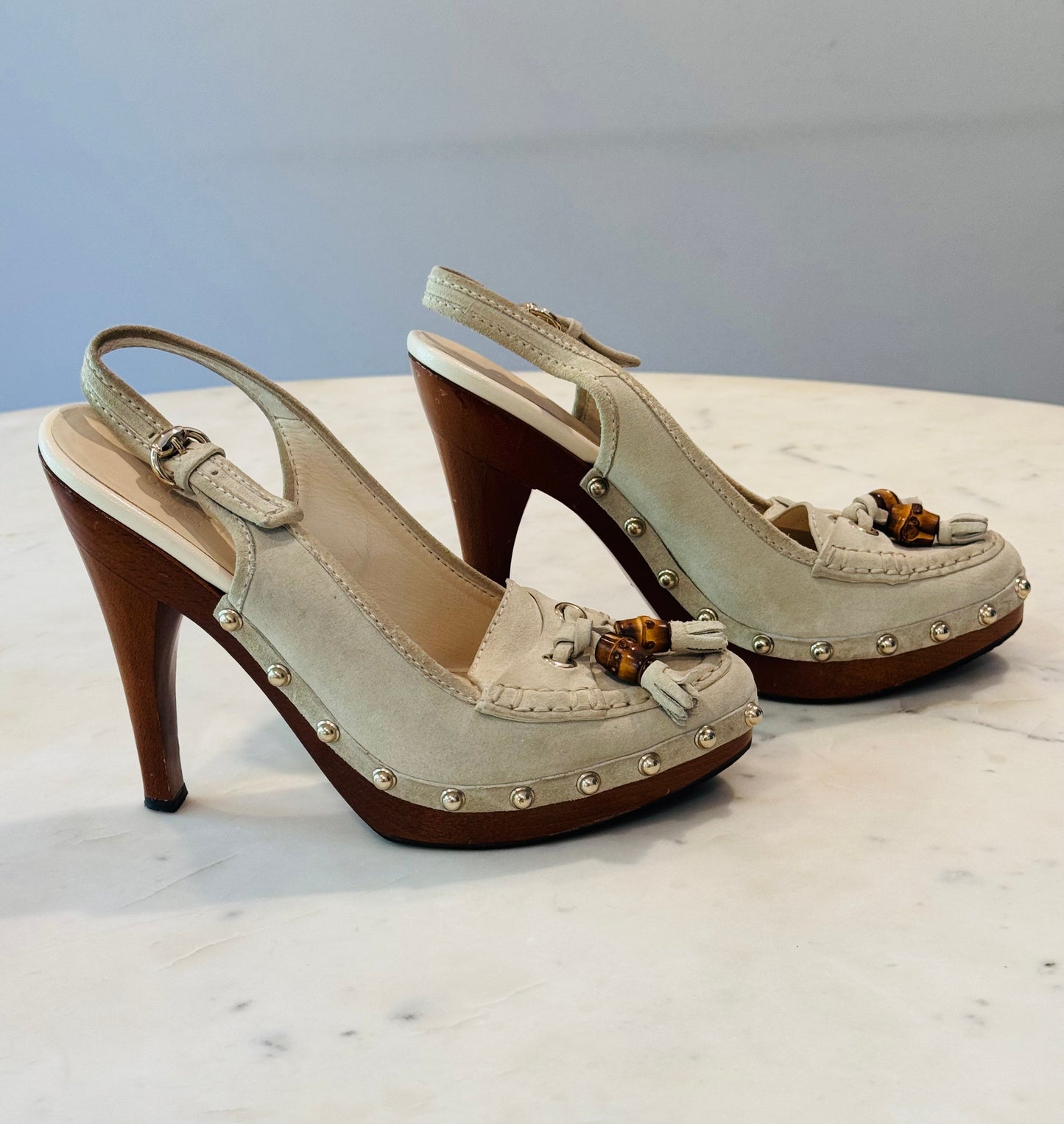 Vintage Gucci Beige Suede Bamboo Tassel Loafer Slingback Heels