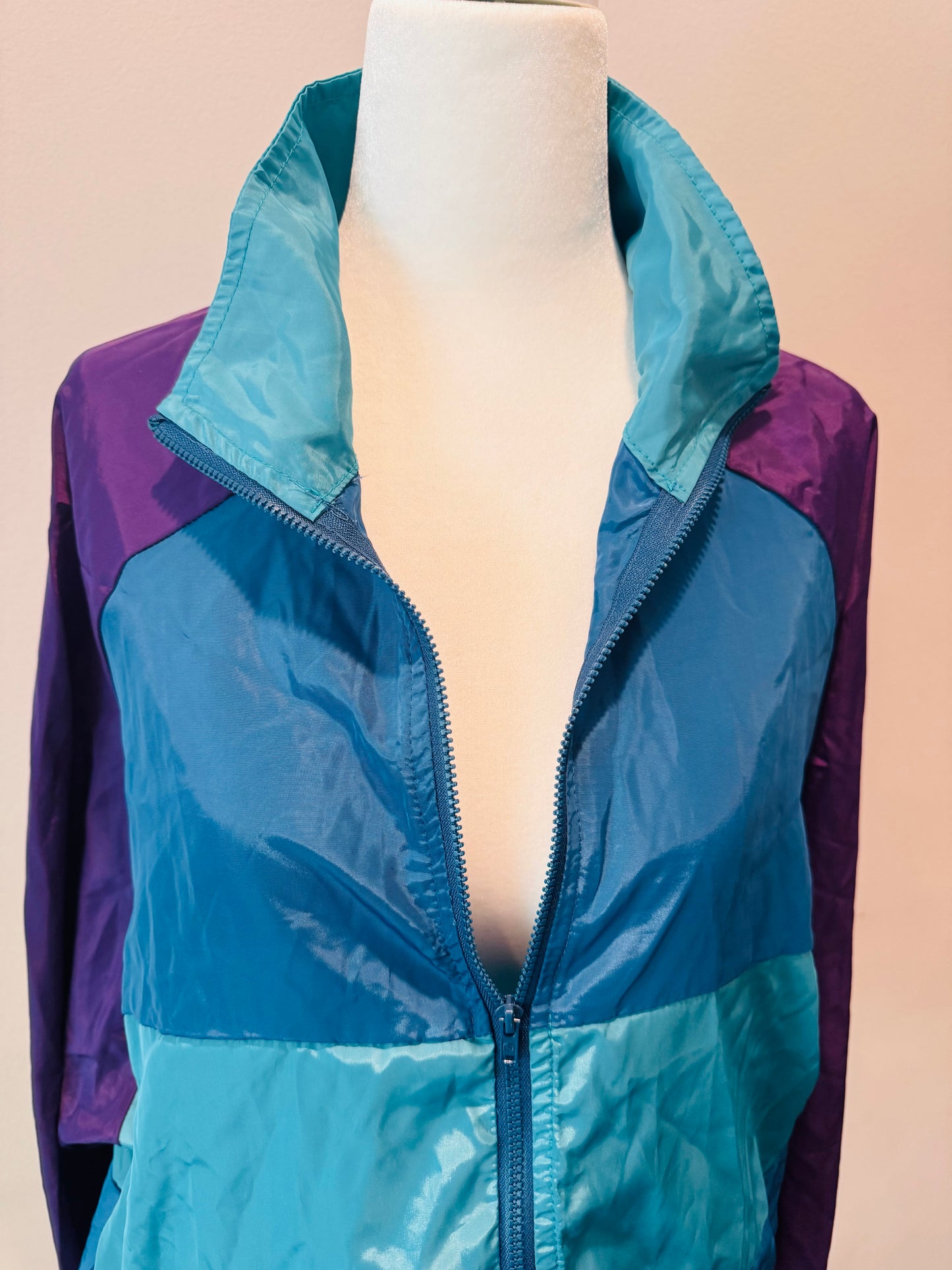 90's Lightweight Windbreaker Jacket