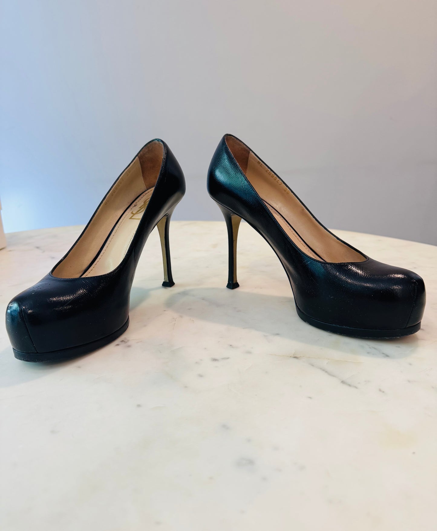 Vintage Yves Saint Laurent Rive Gauche Leather Pumps.