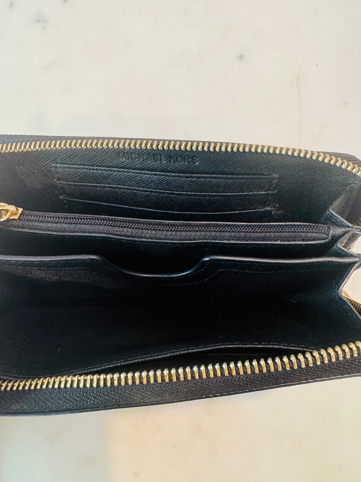 Michael Kors Jet Set Travel Large Continental Wristlet Wallet