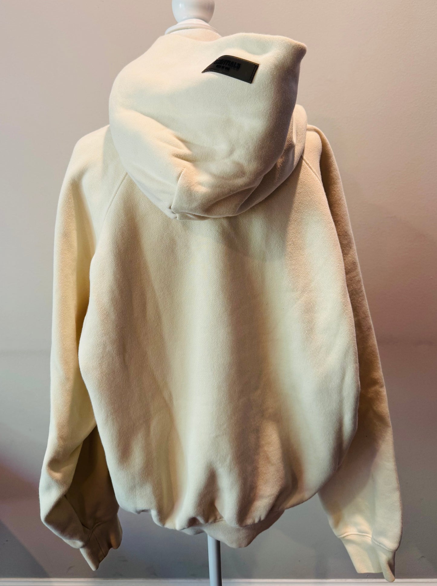 Essentials-Fear of God Hoodie in Eggshell