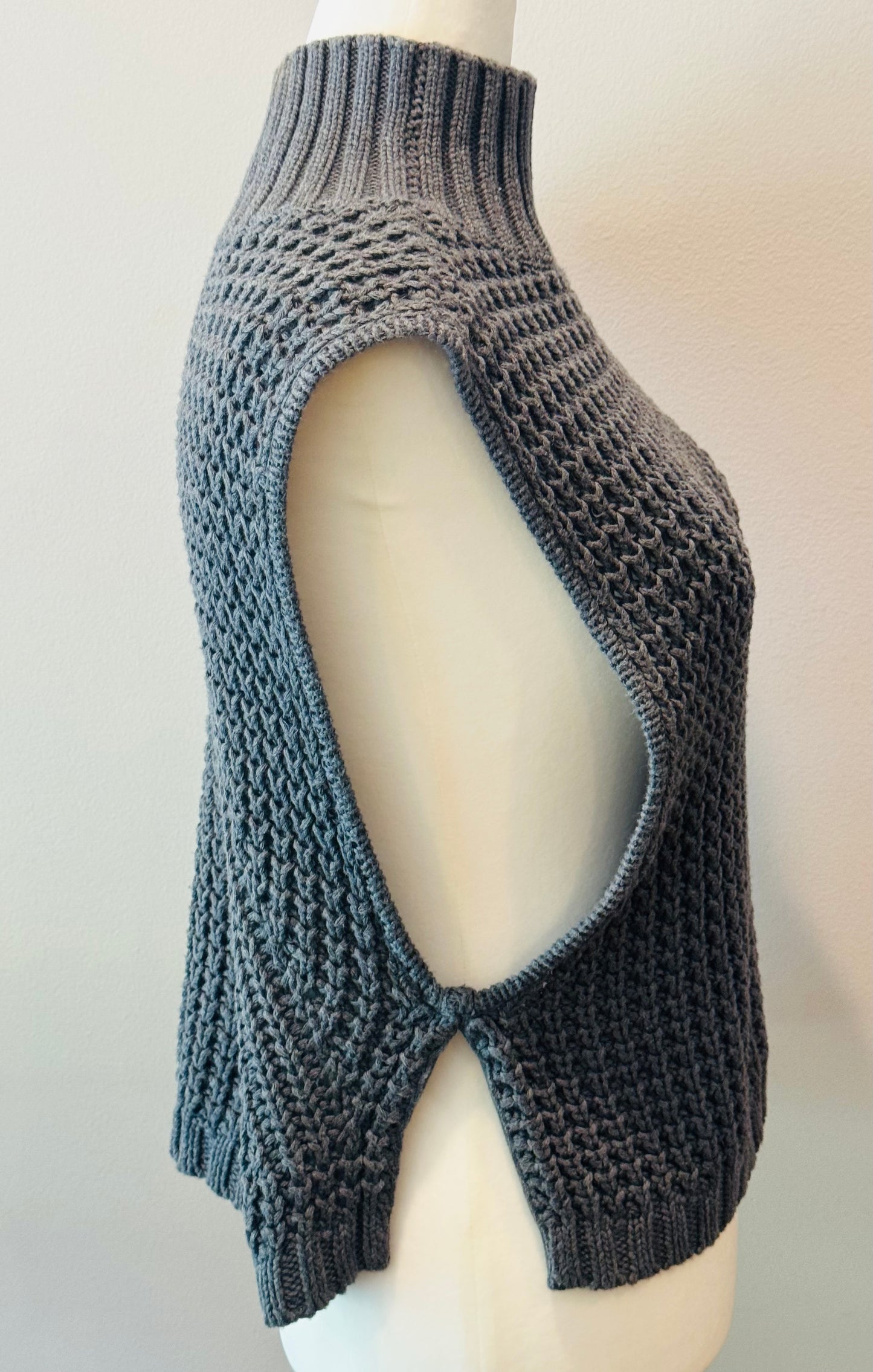 Cotton by Autumn Cashmere Mock Neck Sweater Vest