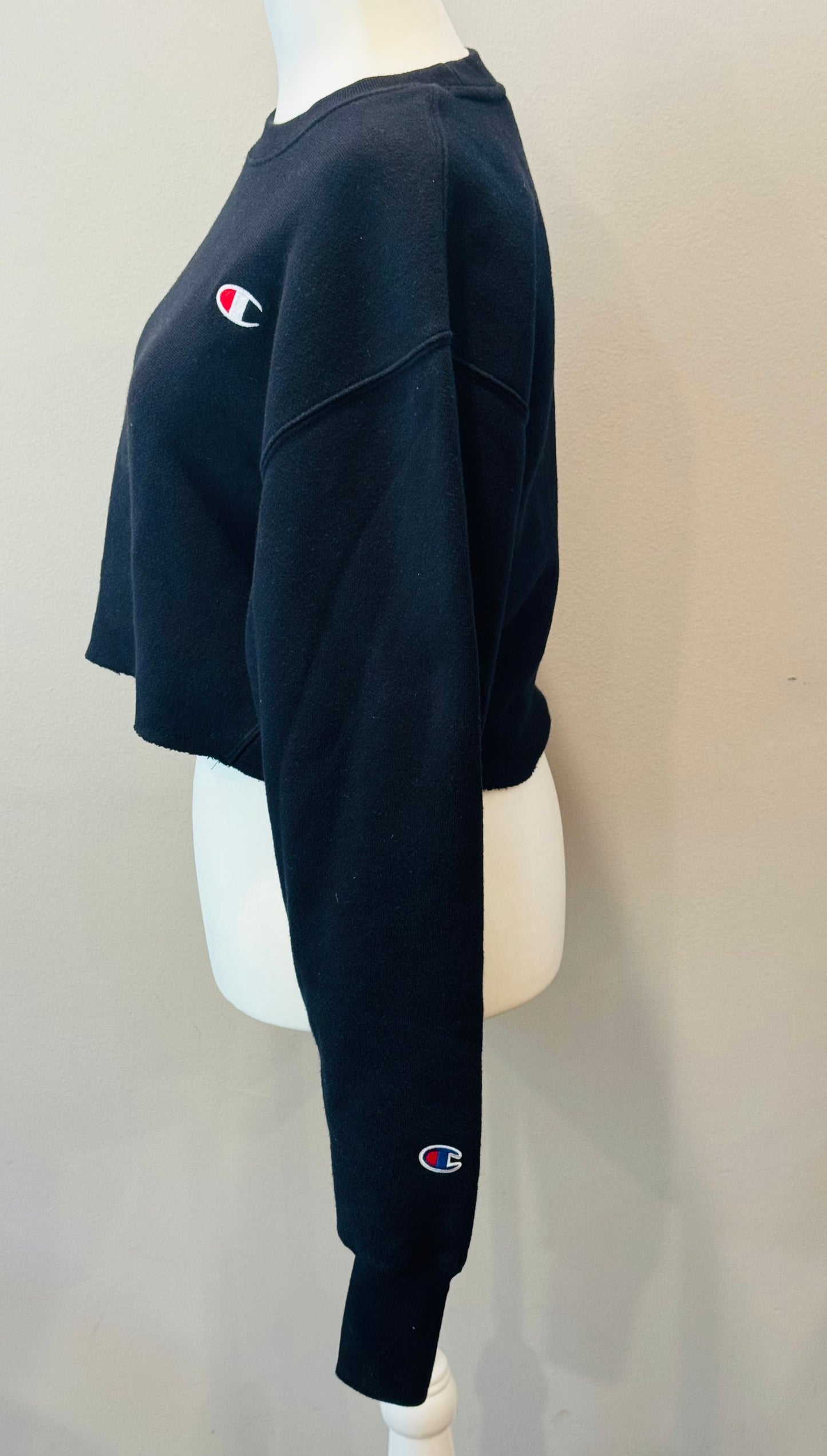 Vintage Champion Cropped Sweatshirt