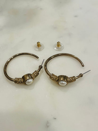 Vintage Gold Tone Earrings