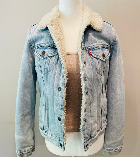 Levi's Vintage 90’s Sherpa Lined Denim Trucker Jacket