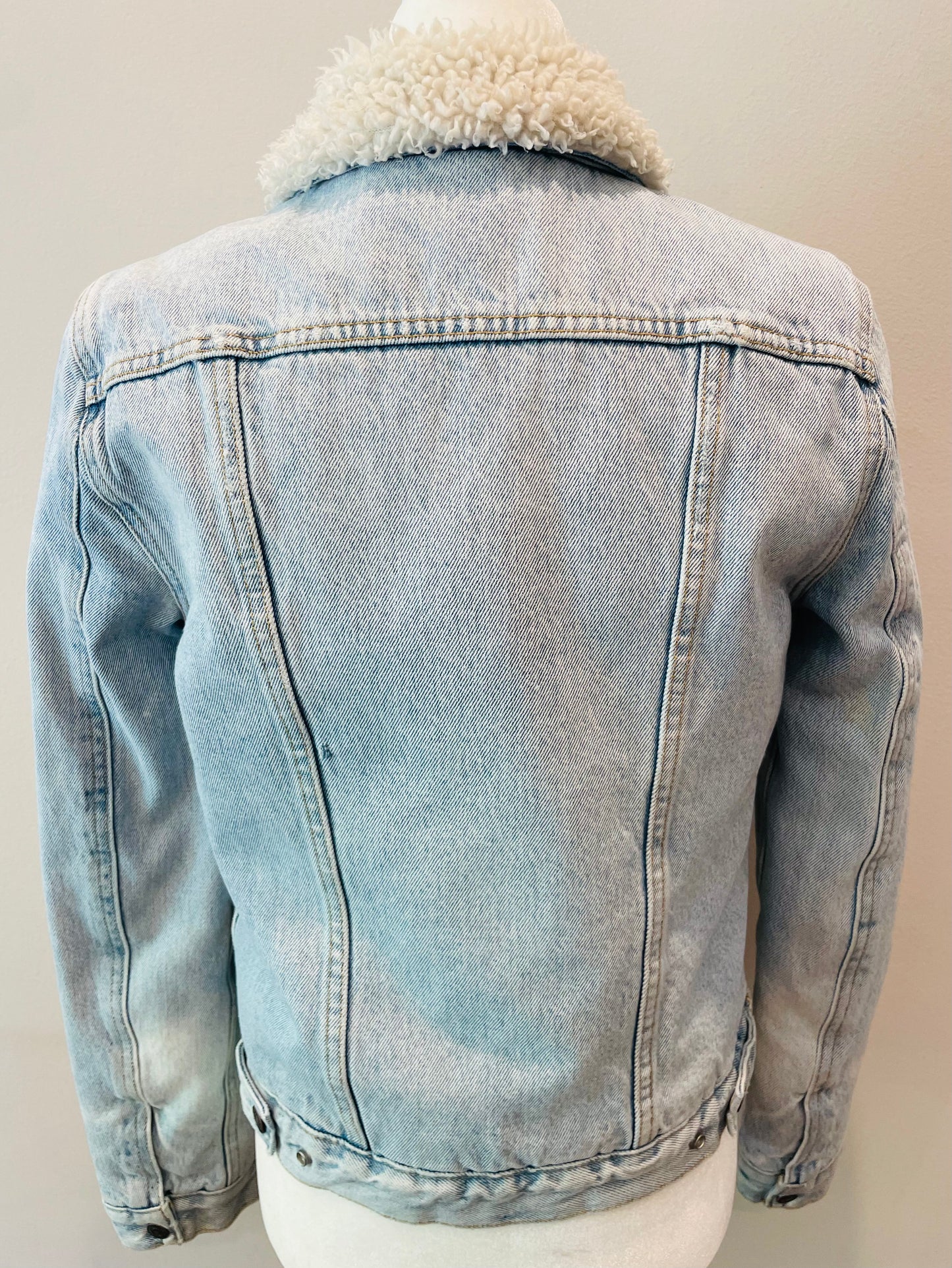 Levi's Vintage 90’s Sherpa Lined Denim Trucker Jacket