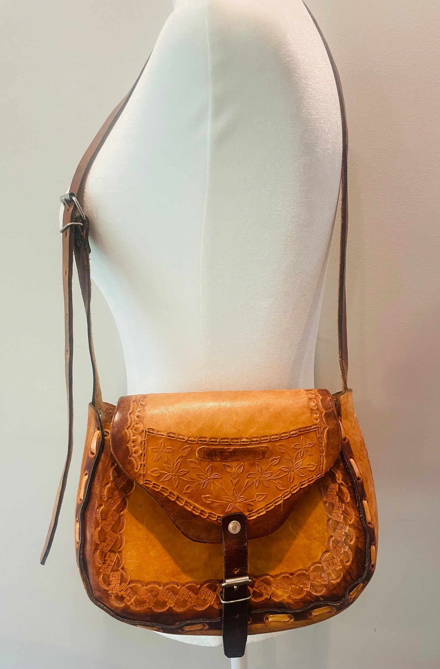 Vintage 1970's Boho Leather Flap-Front Purse