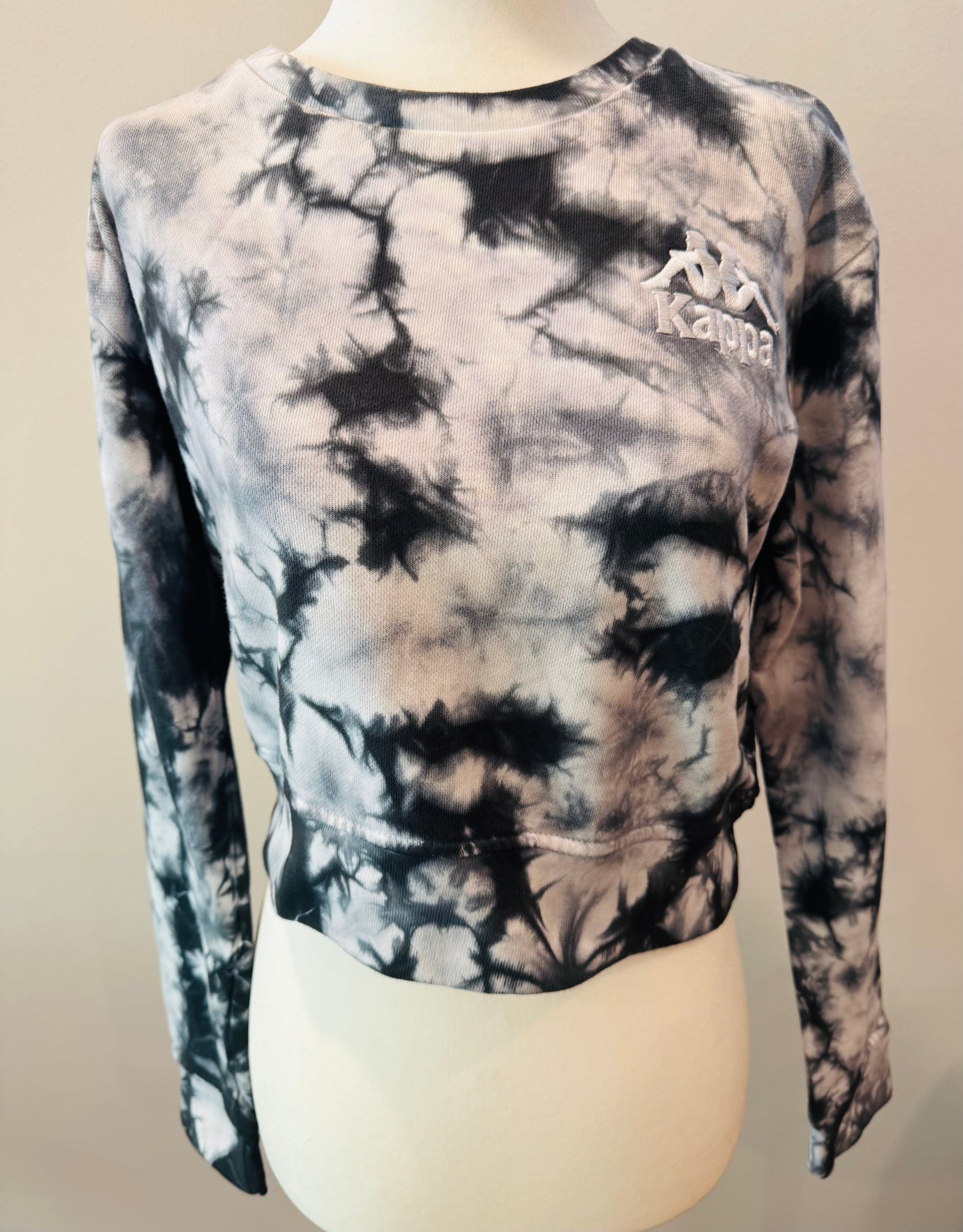 Vintage Kappa Tie-Dye Cropped Sweatshirt
