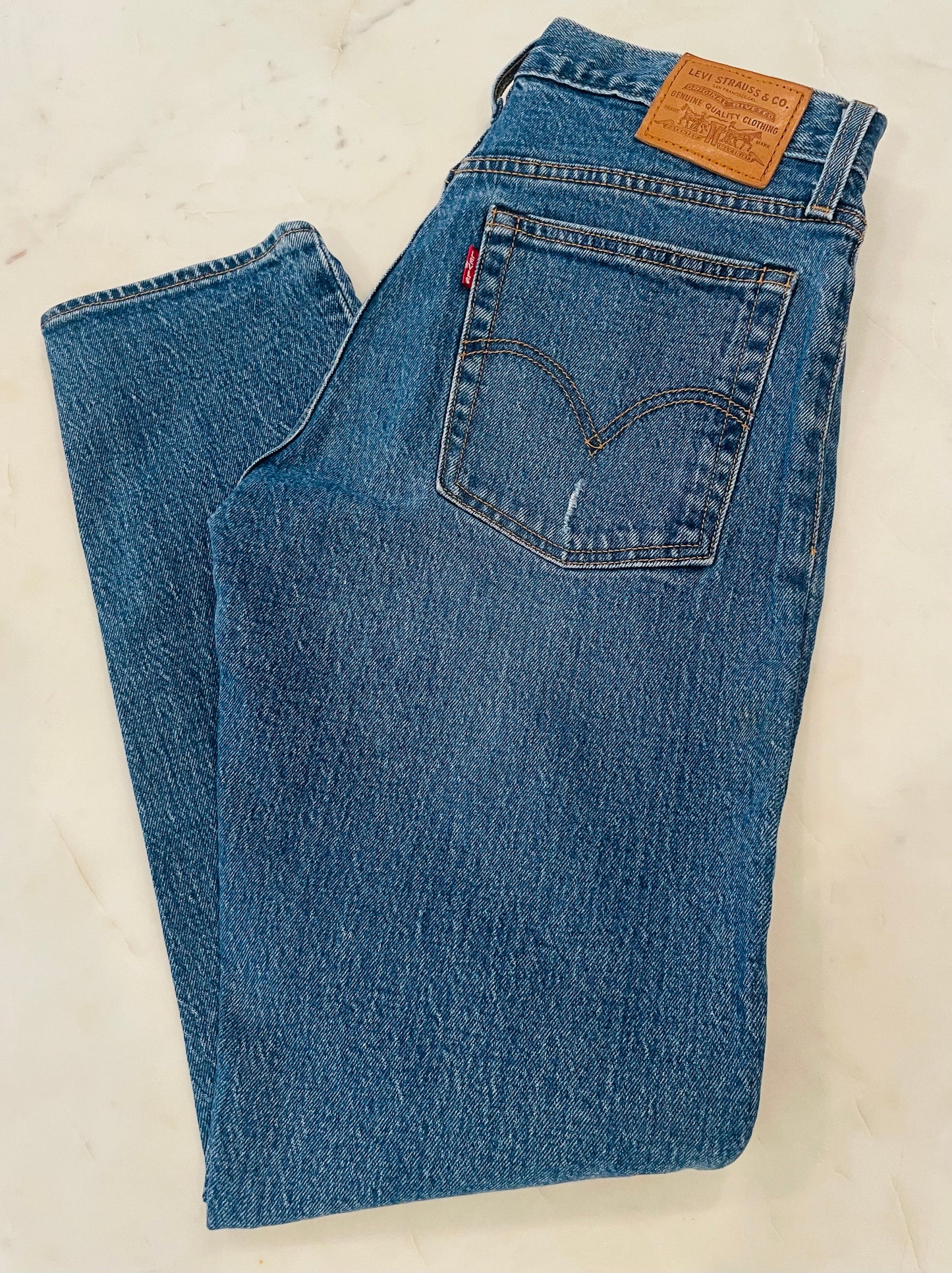 Levi's Premium Wedgie Icon Fit Ankle Jeans