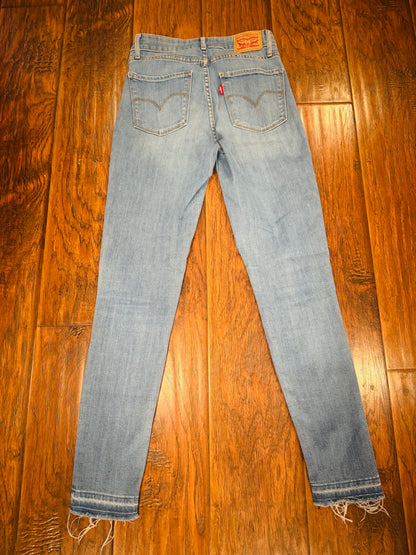 Levi’s 721 High Rise Skinny Jeans
