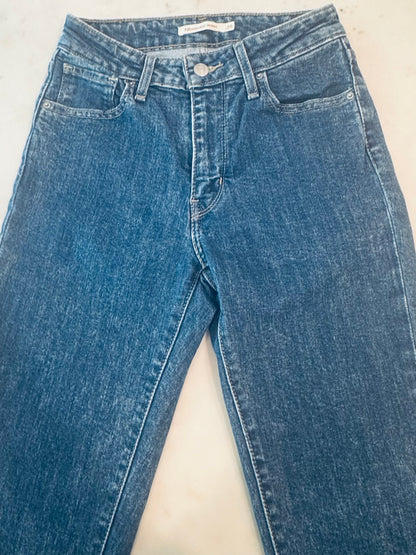 Levi’s 721 High Rise Skinny Jeans