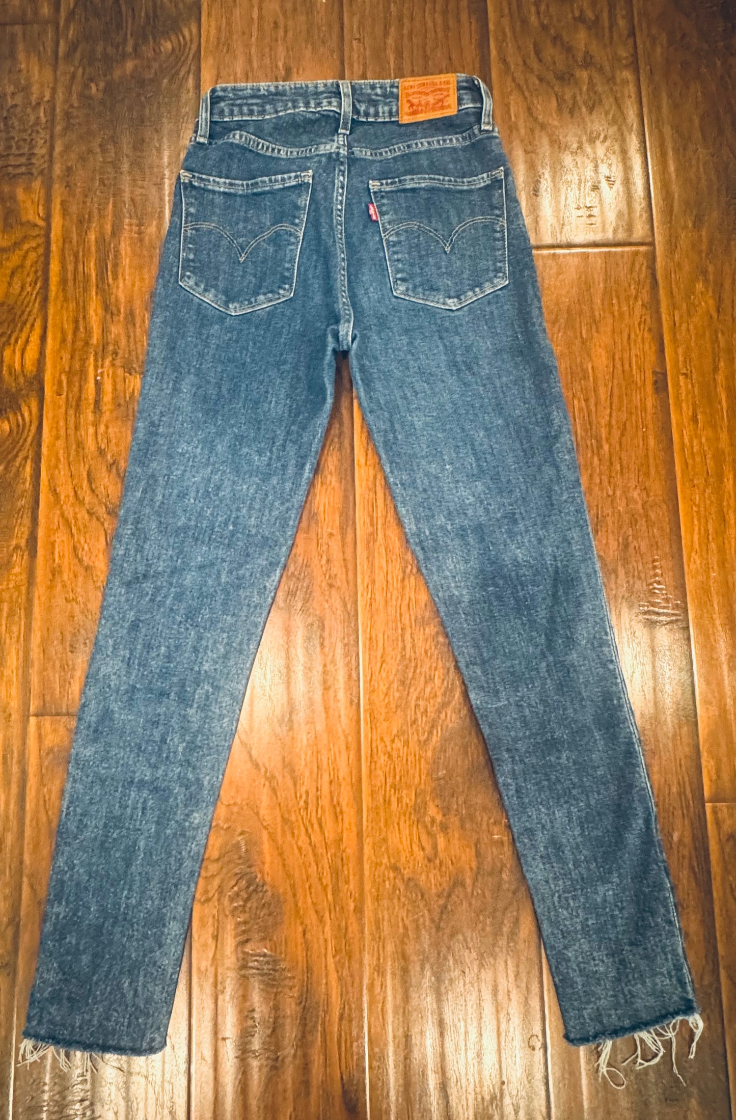 Levi’s 721 High Rise Skinny Jeans