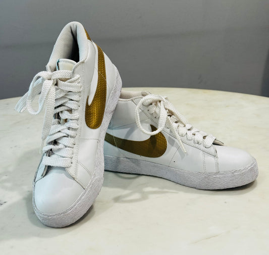 Vintage Nike Blazer Mid Sneakers