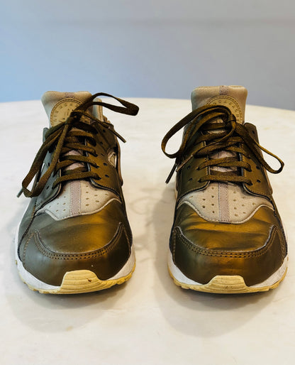 Vintage Nike Air Huarache Sneakers