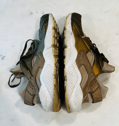 Vintage Nike Air Huarache Sneakers
