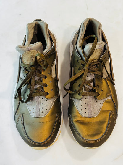 Vintage Nike Air Huarache Sneakers